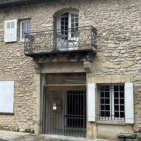 Sur Le Pont Apartment Vaison-la-Romaine Bagian luar foto